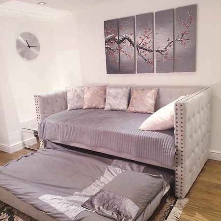 Cozy Muswell Hill 1-Bedroom Flat London Eksteriør billede