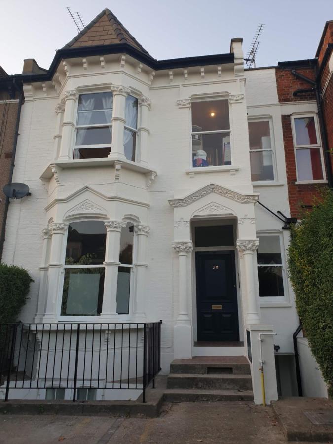 Cozy Muswell Hill 1-Bedroom Flat London Eksteriør billede
